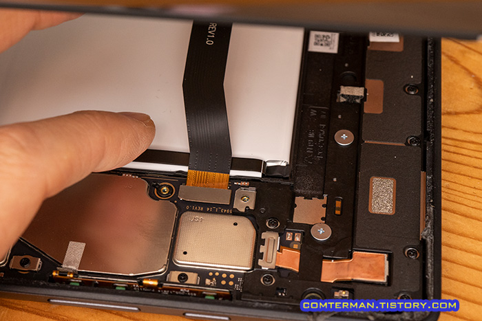 갤럭시 탭 A7 액정 교체 케이블 커넥터