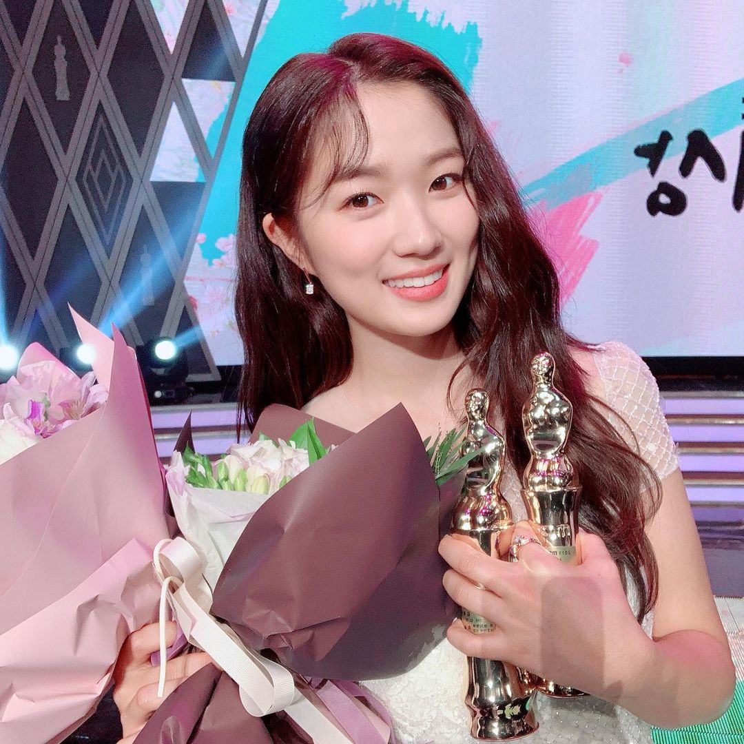 김혜윤
