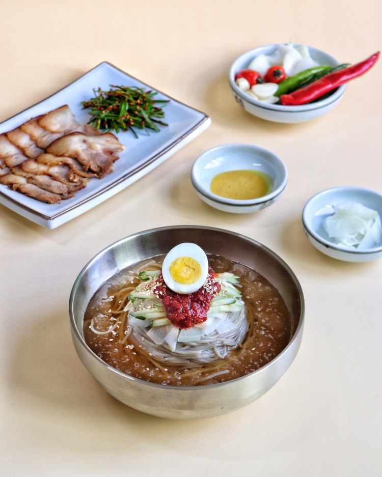 투데이 맛있는 메뉴 명태회 물비빔 밀면, 물밀면, 비빔밀면, 갈비만두 맛있는 식당 추천 부산 용호동 맛집