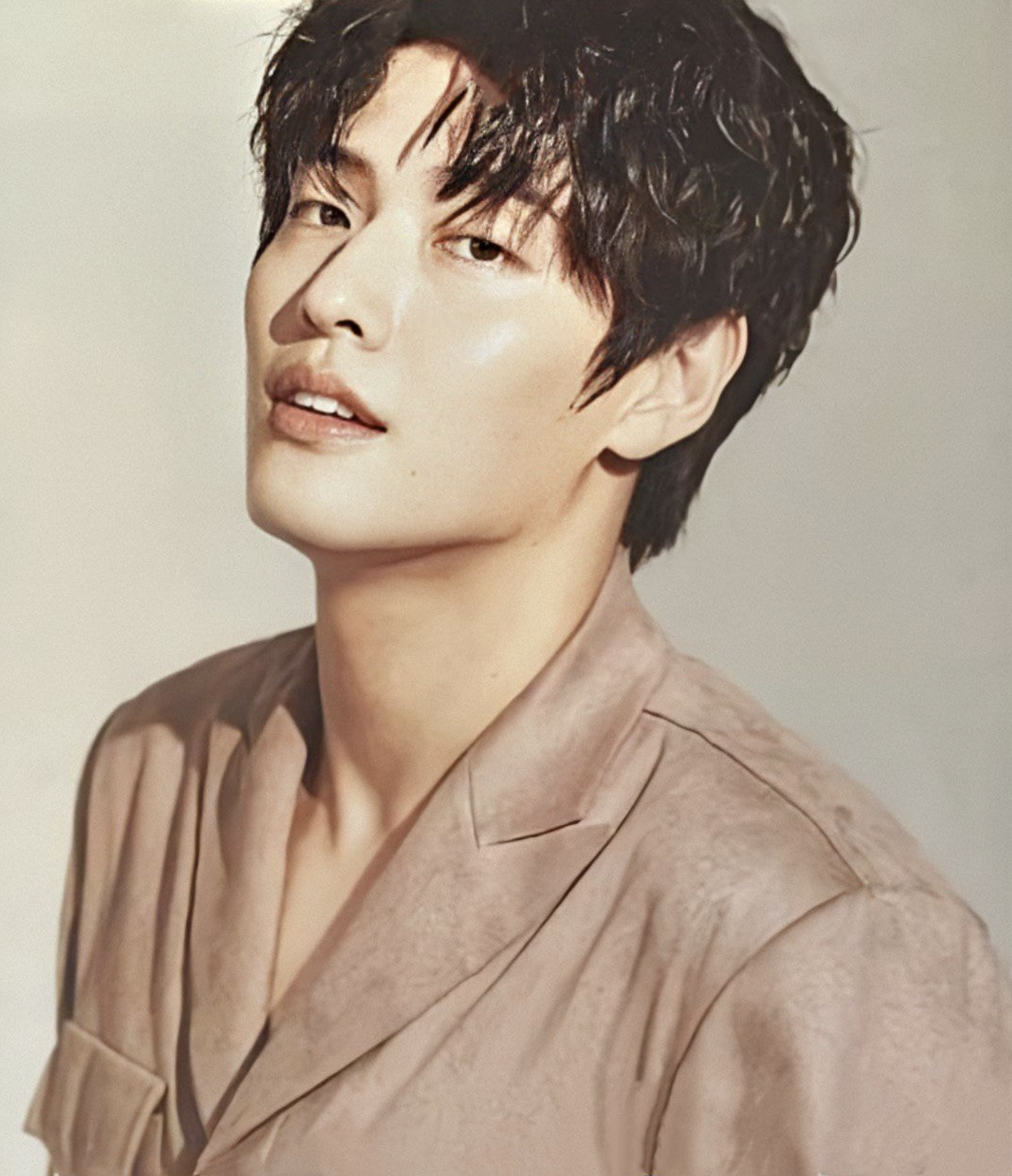 강하늘 화보 느낌