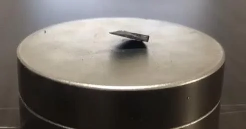 네이처 기사 &quot;LK-99&quot; 초전도체 아니다 발표&#44; 관련주