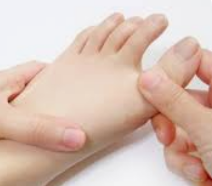 손발 저림의 주요 원인