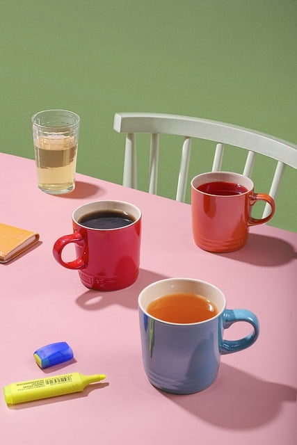 색감이 예쁜 머그컵 연출샷