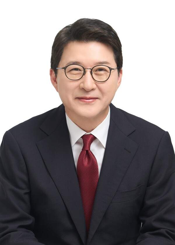 신동욱 앵커 언론인 경력