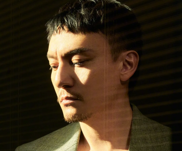 장첸의 정면 사진