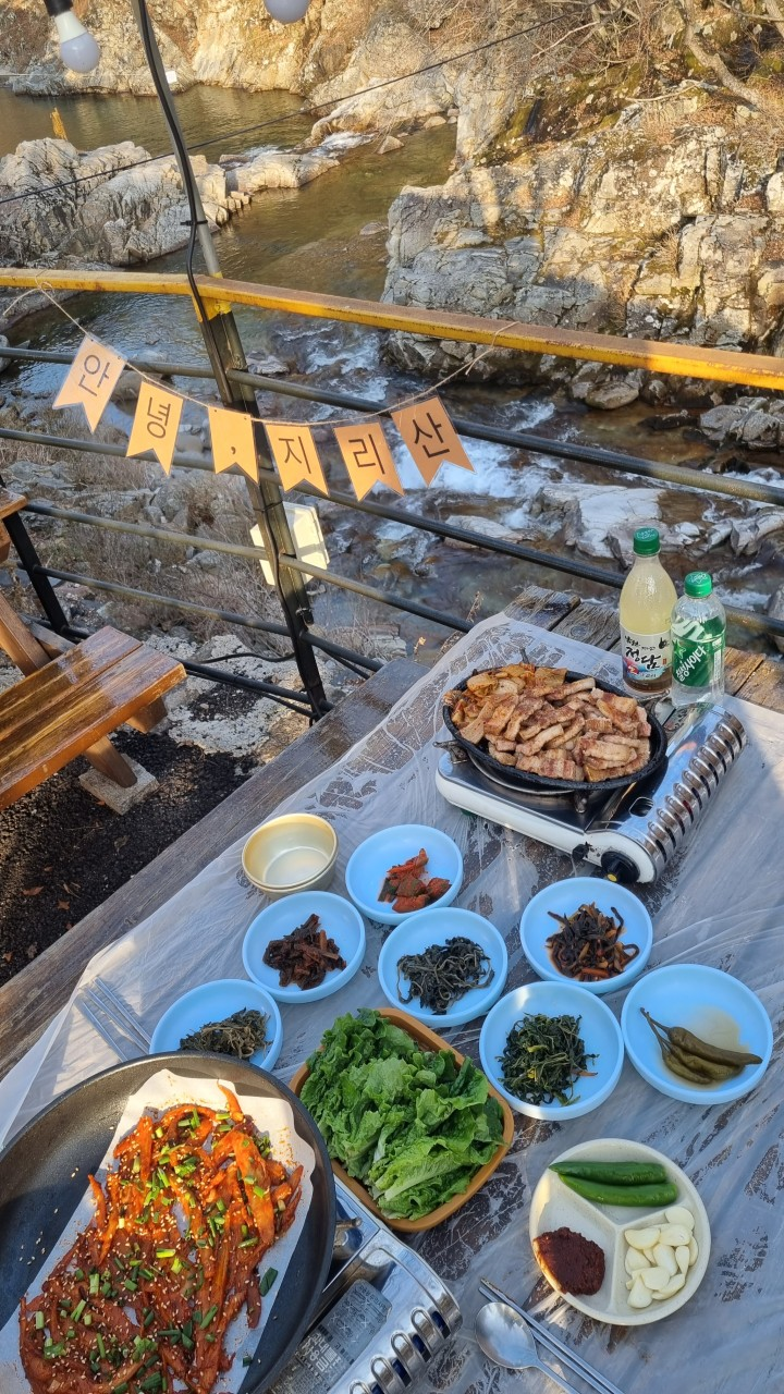 덕동펜션식당