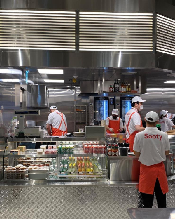 더현대-수티-에스콰이어