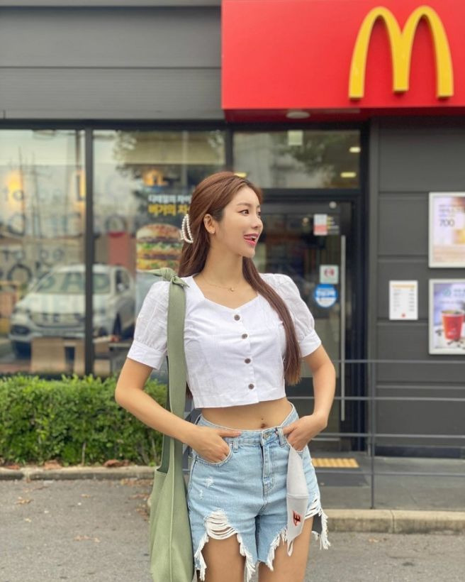김연정 치어리더 프로필 총정리｜나이&middot;키&middot;몸매&middot;남편 하주석&middot;결혼&middot;한화 이글스 팀장&middot;인스타그램