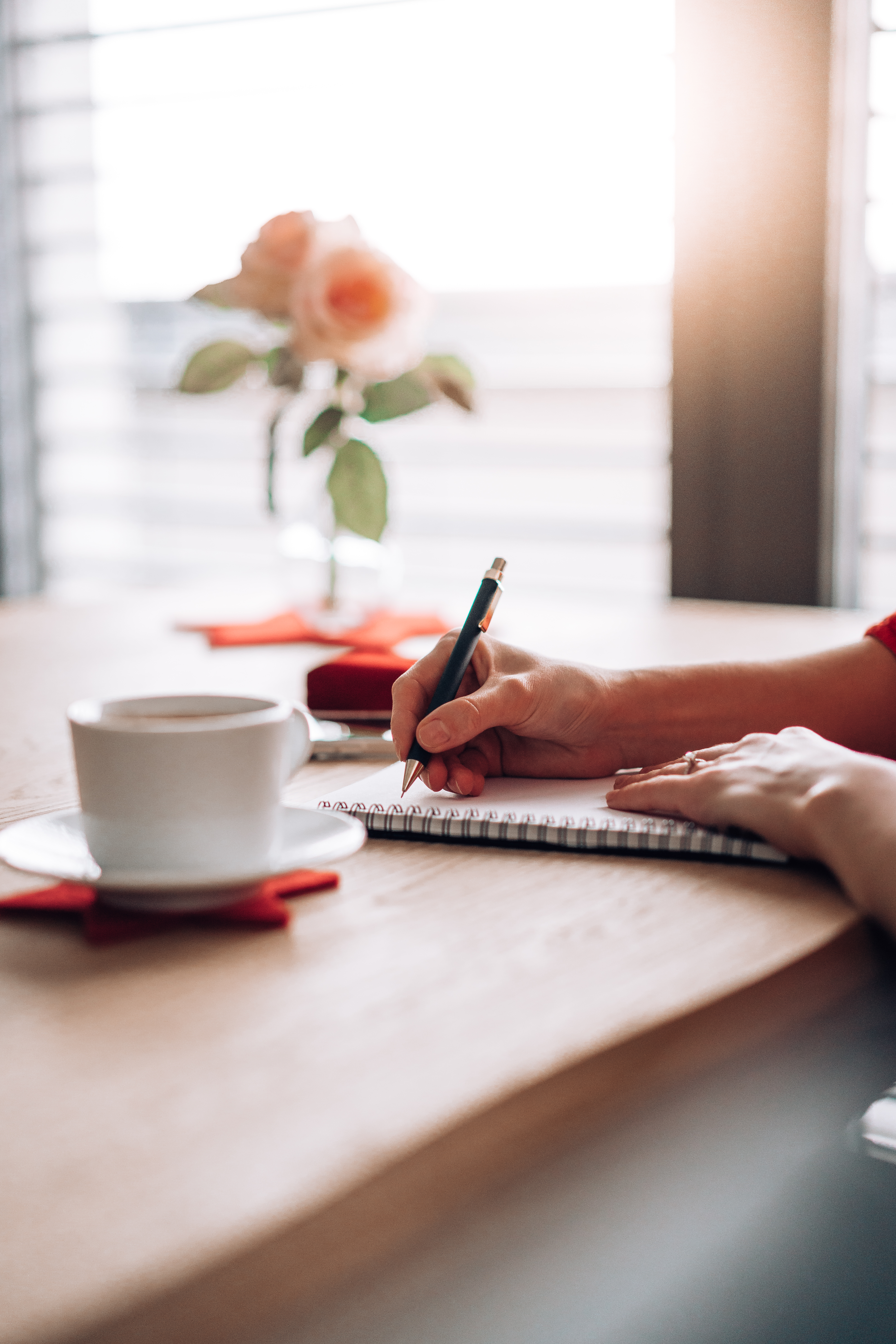 손바닥 모양으로 알아보는 성격 심리테스트 (놀라울 정도로 정확함)