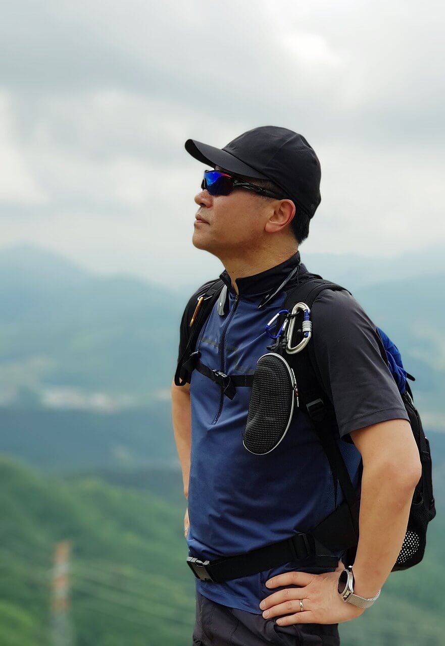 단풍을 바라보는 모습