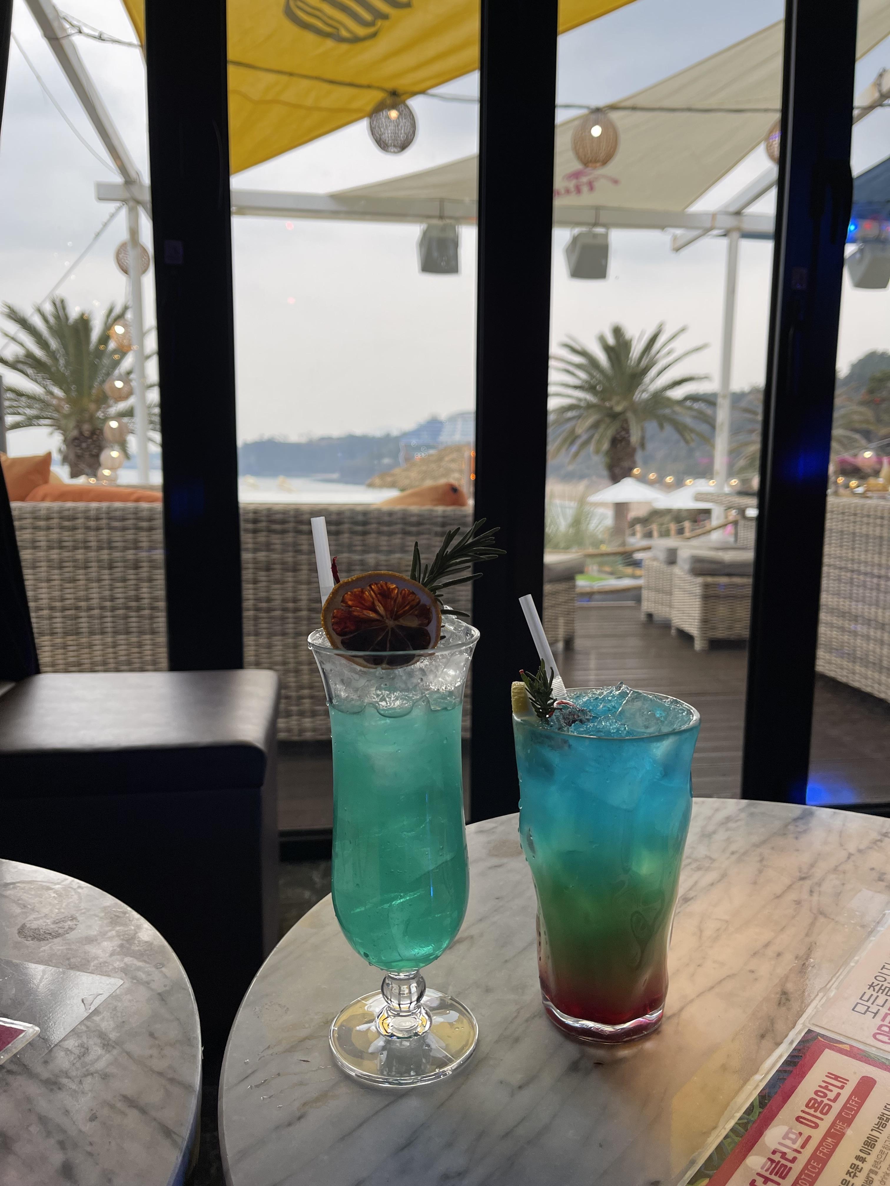 더클리프 칵테일