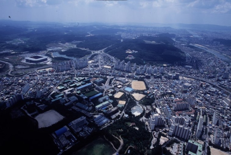 대학교 입학비용 변화분석 관련 사진자료