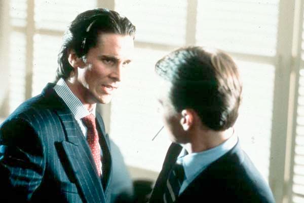 영화-아메리칸-싸이코-스틸컷-마주보는-두-남자