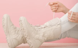 차가운 발 사진