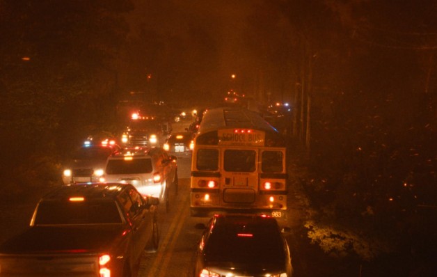 [애플티비 재난영화 추천] 실화 바탕 로스트 버스 다시보기 줄거리 결말 리뷰 후기