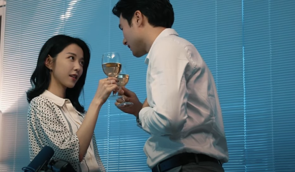 영화-악녀-소우미-라디언-본-스틸컷