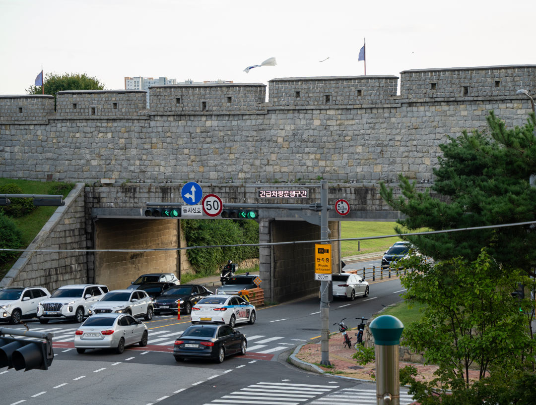 퉁소바위공원 성곽길