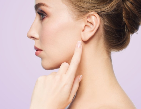 귀밑 몽우리 원인