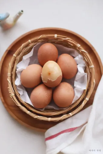 계란 삶는 꿀팁 찜기 껍질 잘 벗겨지는 꿀팁_7