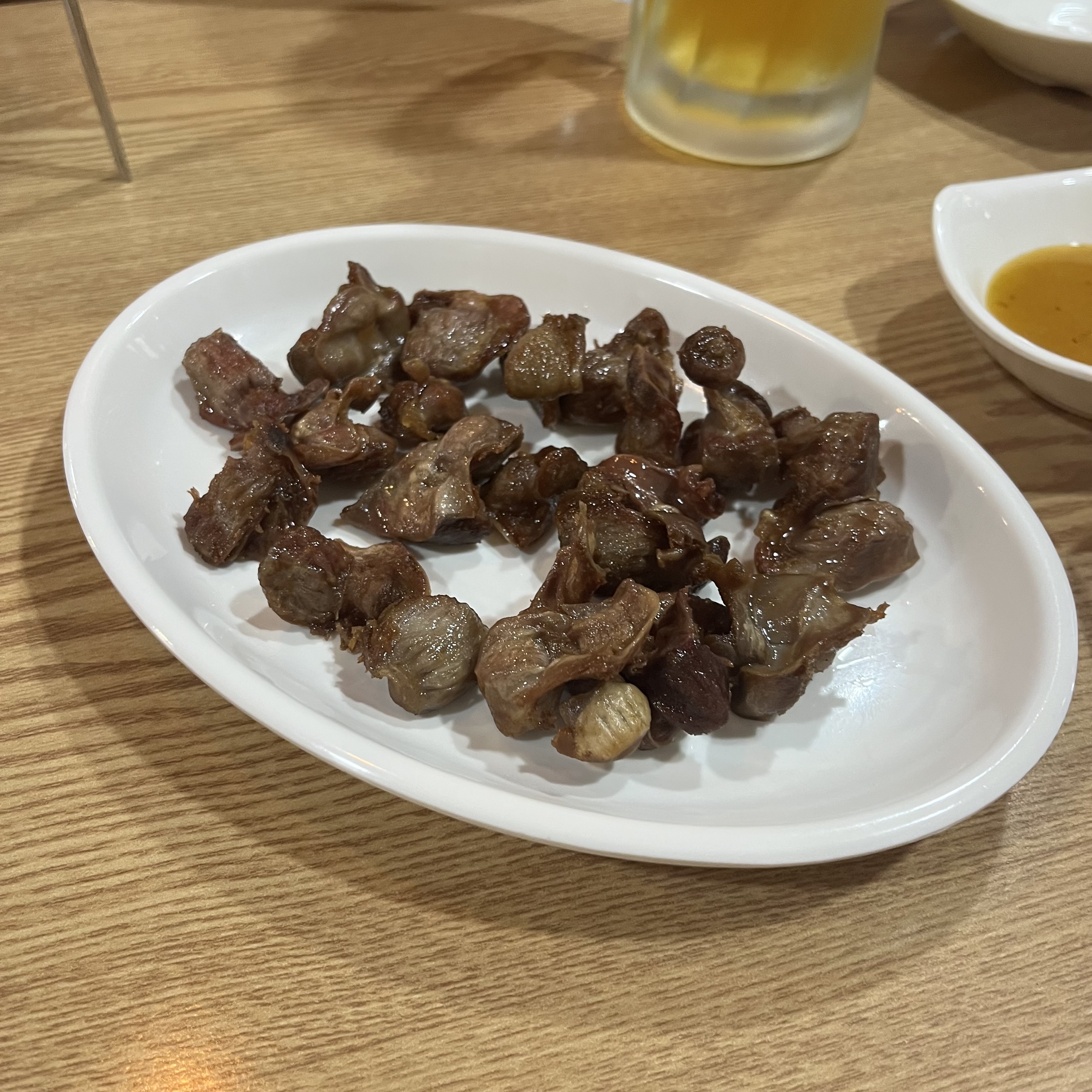 서비스로 나온 닭똥집