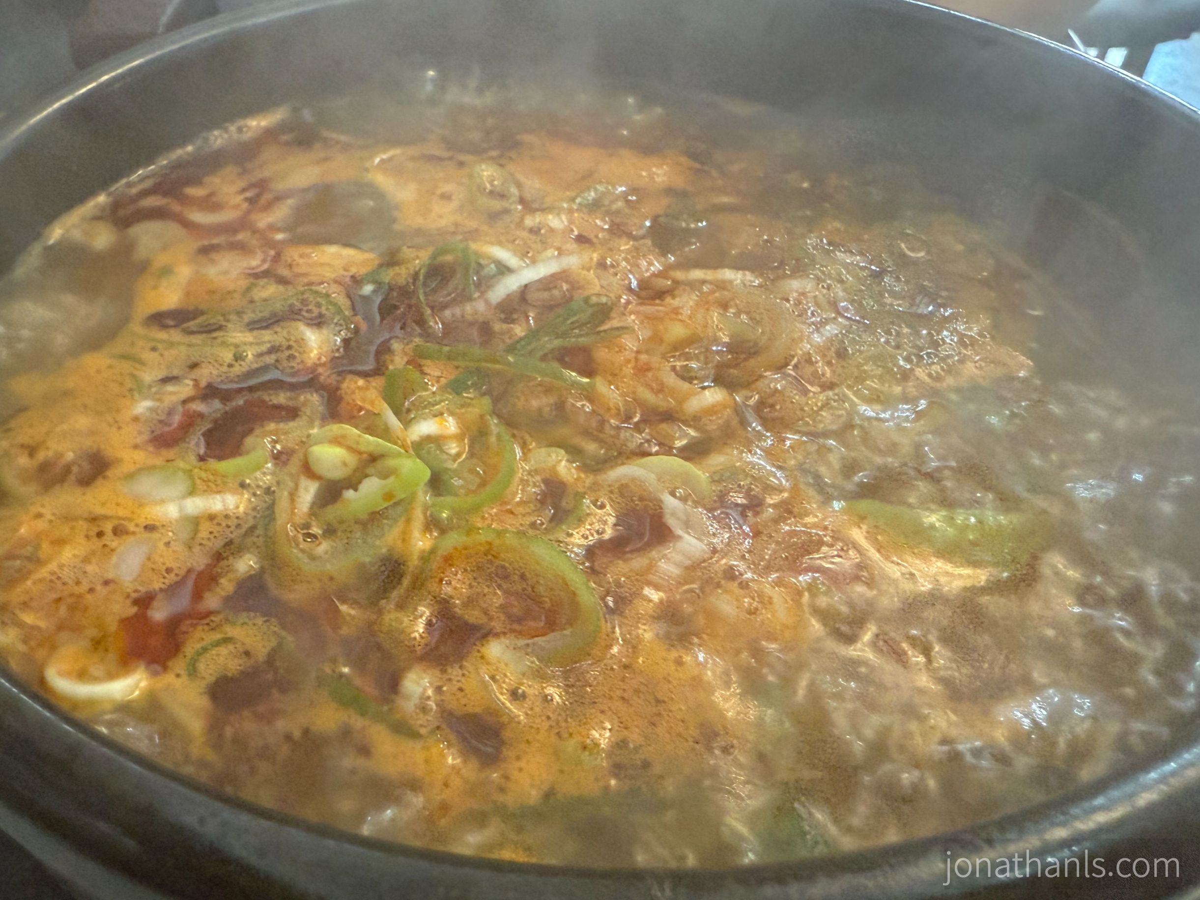 샌프란시스코 국밥의 빨간 소고기 국밥