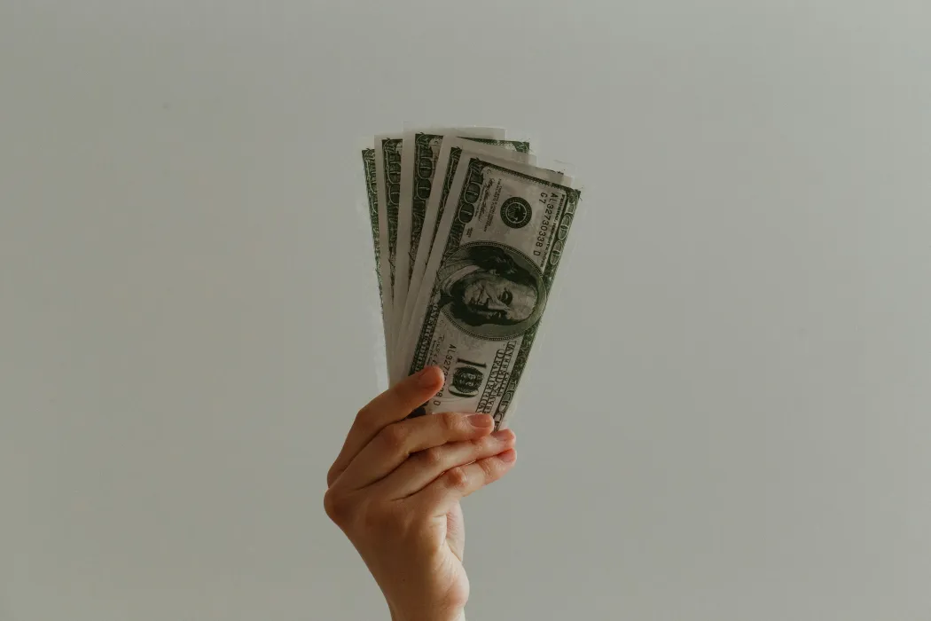 달러-돼지-저금통-골드바-사진
