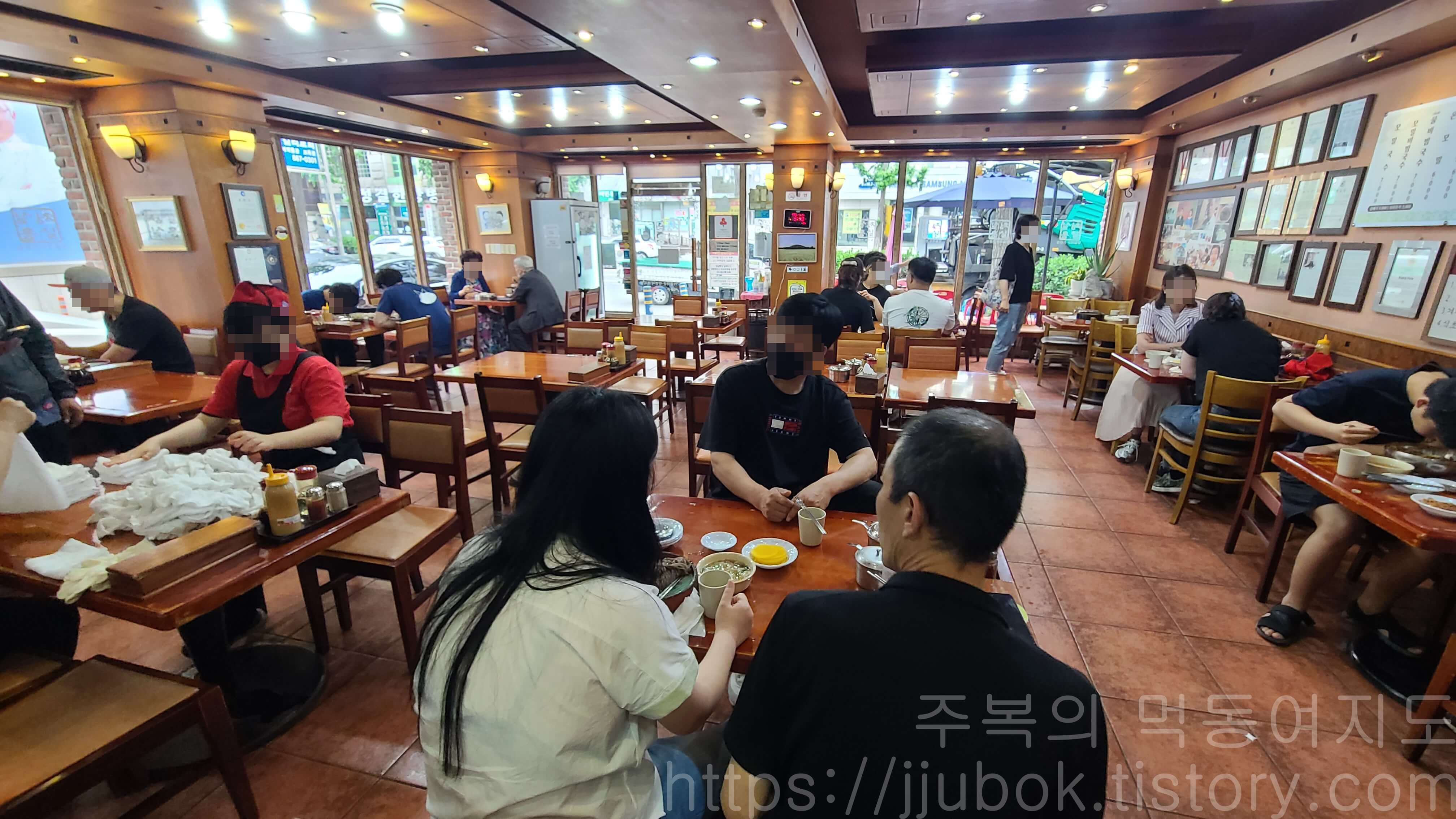 청실홍실-본점-내부-3