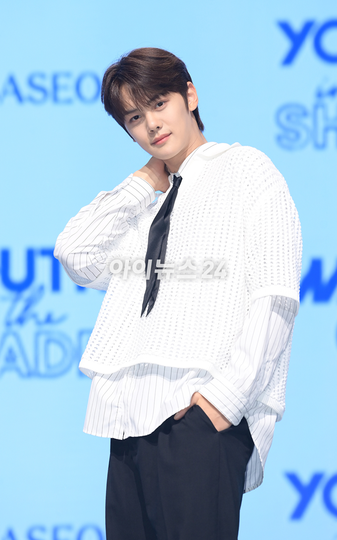 그룹 제로베이스원 김규빈이 10일 오후 서울 광진구 광장동 예스24라이브홀에서 열린 제로베이스원(ZEROBASEONE) 데뷔 쇼케이스에 참석하고 있다. [사진=정소희 기자]