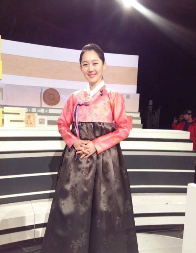 엄지인 아나운서