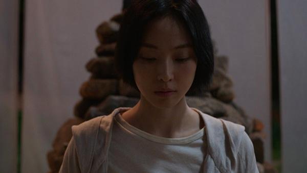 전소니 넷플릭스 '기리고' 무당 햇살 변신! 특별 출연 그 이상의 압도적 존재감 분석
