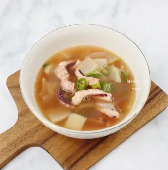 오징어 무국 끓이는 방법으로 칼칼국물_11