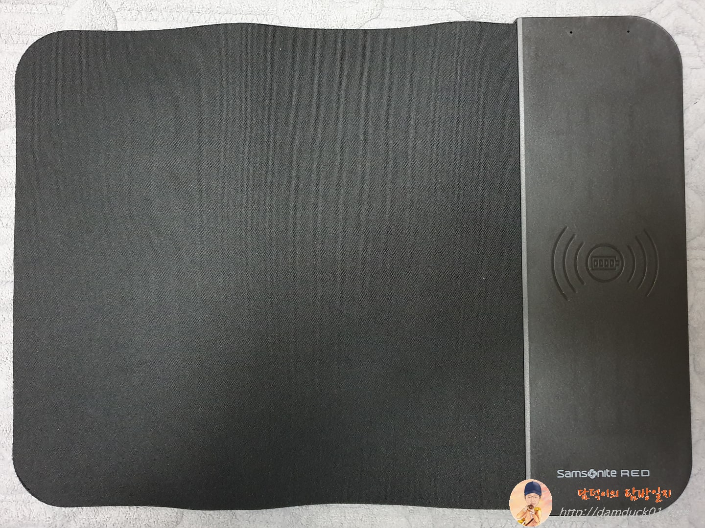 무선 충전 마우스 패드 WCPAD 상단