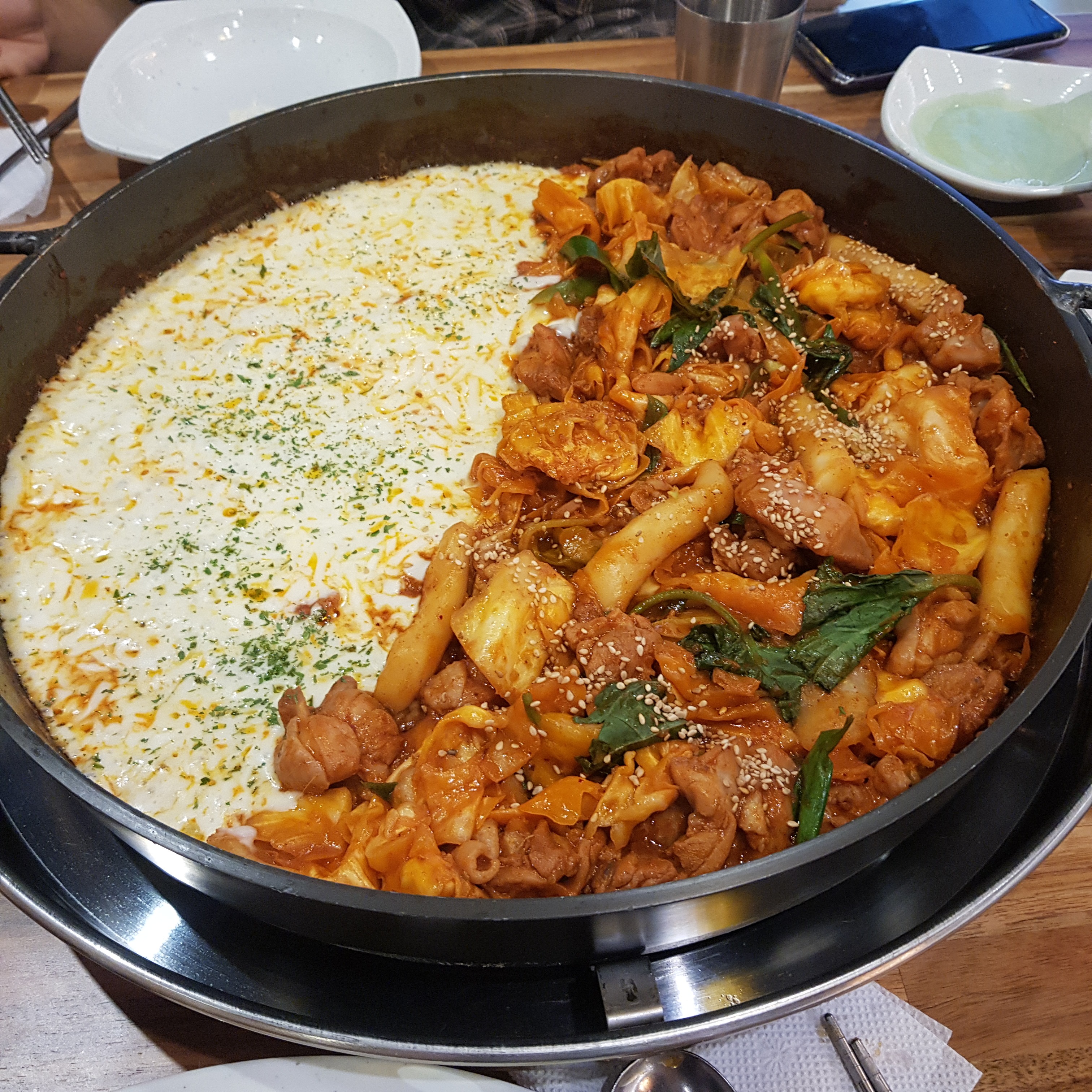 어서와 한국은 처음이지 치즈 닭갈비 후식 볶음밥 새우튀김 스웨덴 친구들 편 논현역 영동시장 맛집 위치
