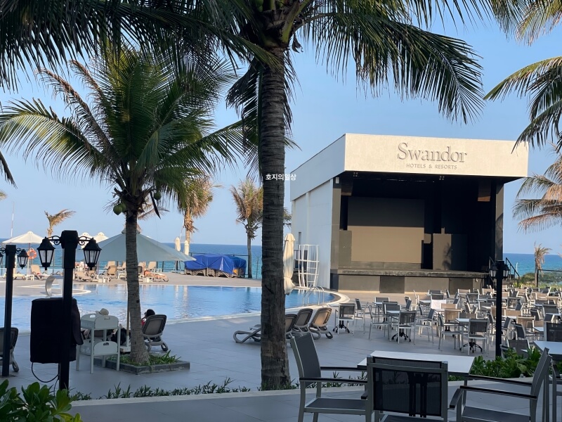 나트랑 스완도르 리조트 깜란 후기 - 메인 풀바