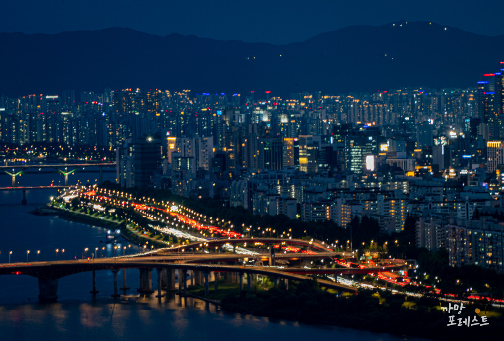 매봉산 공원 차량도로