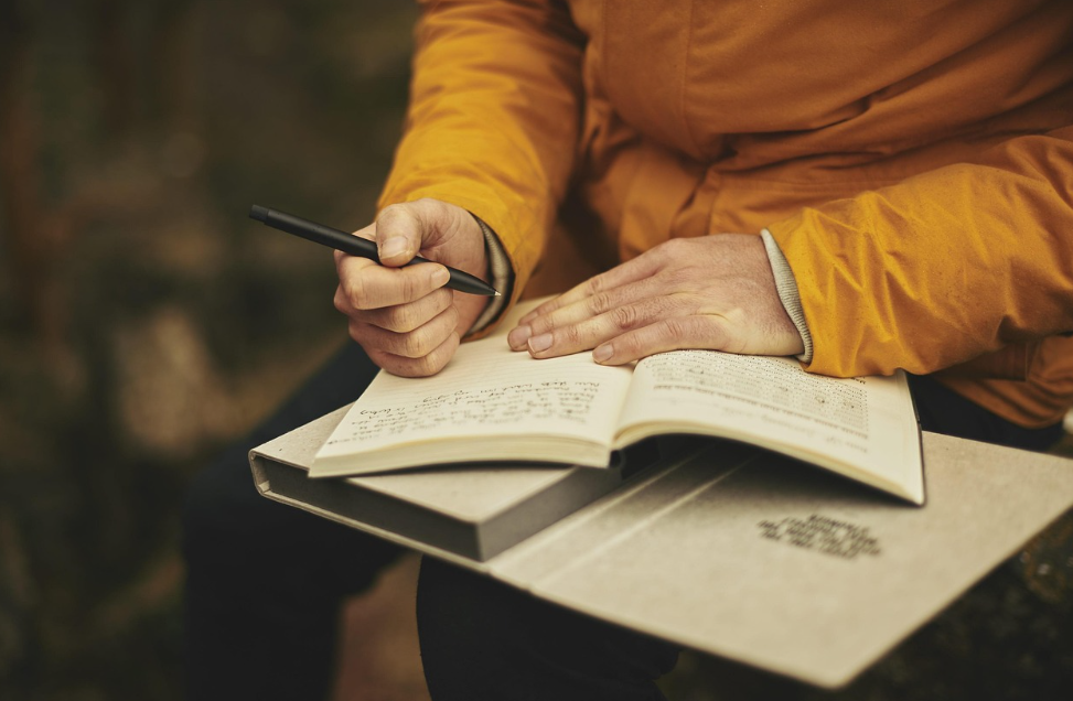 감사일기를 쓰면 면역력이 올라간다? 뇌과학적 분석