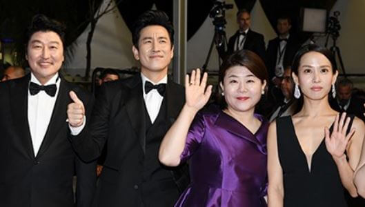 이정은 기생충 칸 영화제