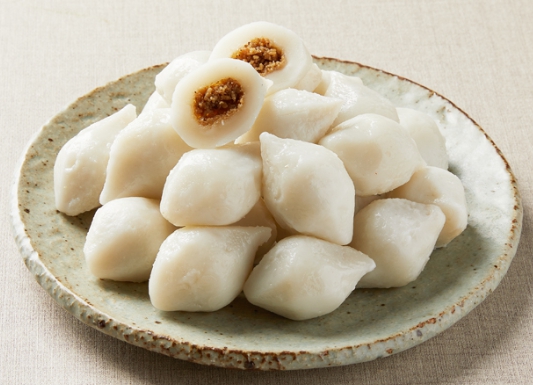 한국의 떡 종류 보리떡-송편