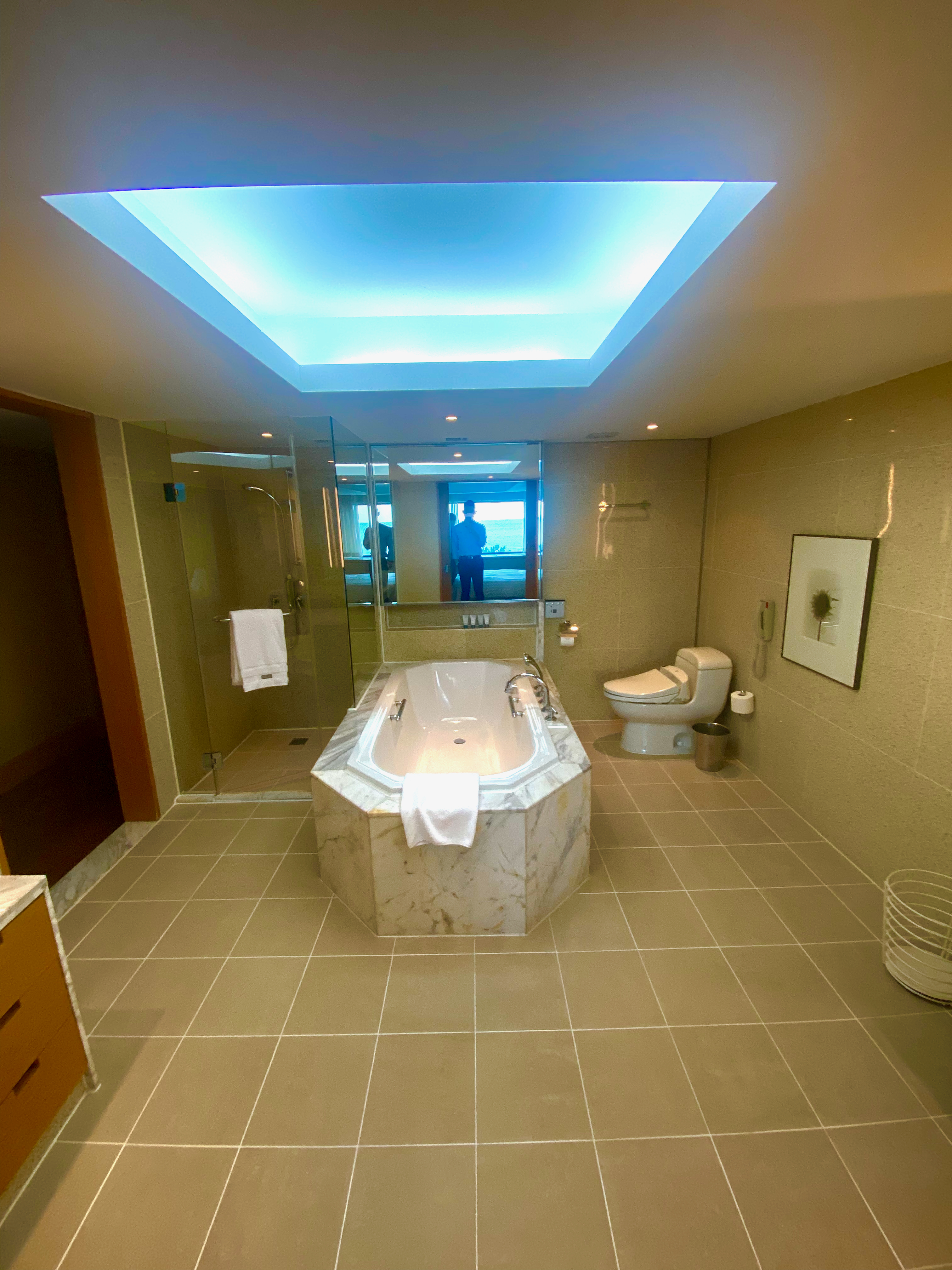 웨스틴 조선호텔 코너 스위트룸