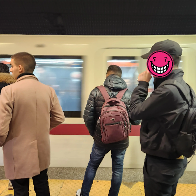 전자담배를-피는-남자