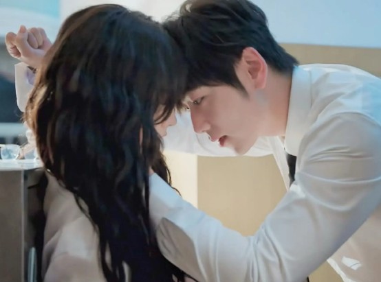 중드 치열흡인 OTT 다시보기 - 몇부작, 줄거리, 결말, 등장인물 방근 최우흠