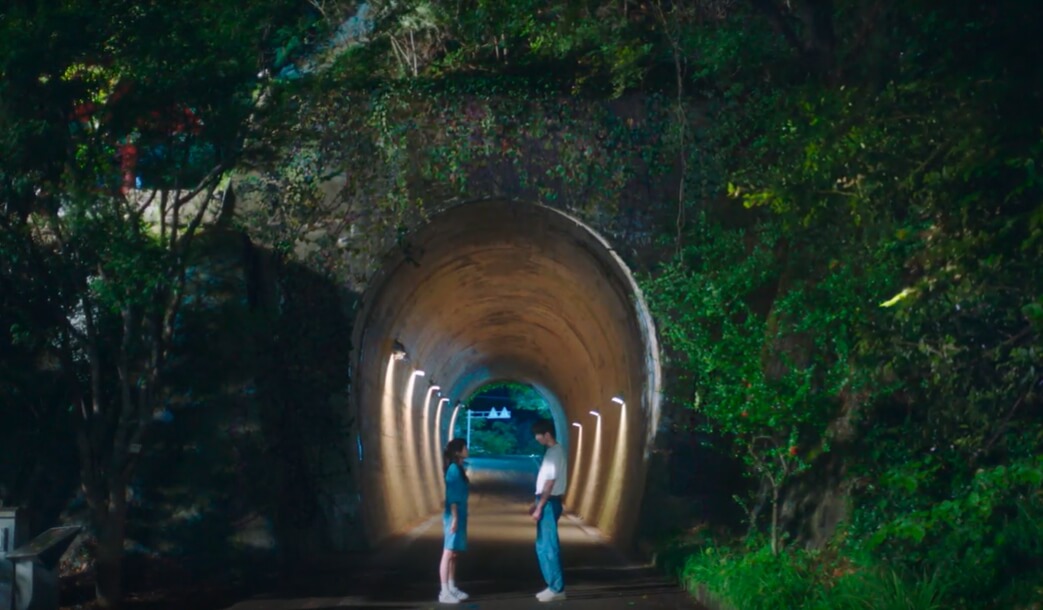 스물다섯-스물하나-터널장면