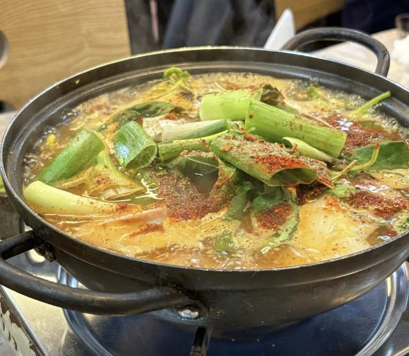 창원 도계부부시장 돌멍게 감성돔회 맛집 &amp;#124; 6시내고향 공도포차 