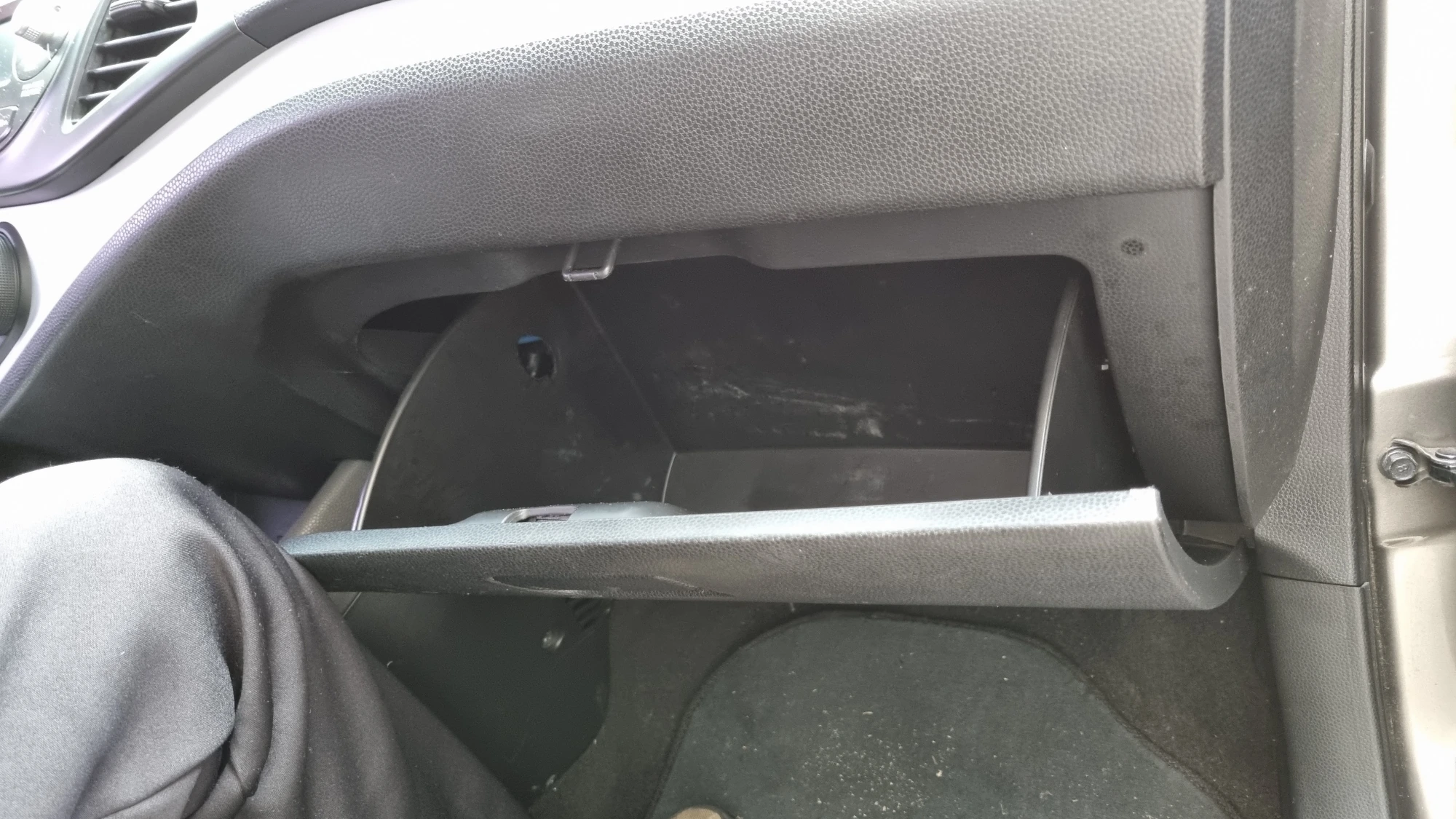 에어컨필터 교체 완료 모습