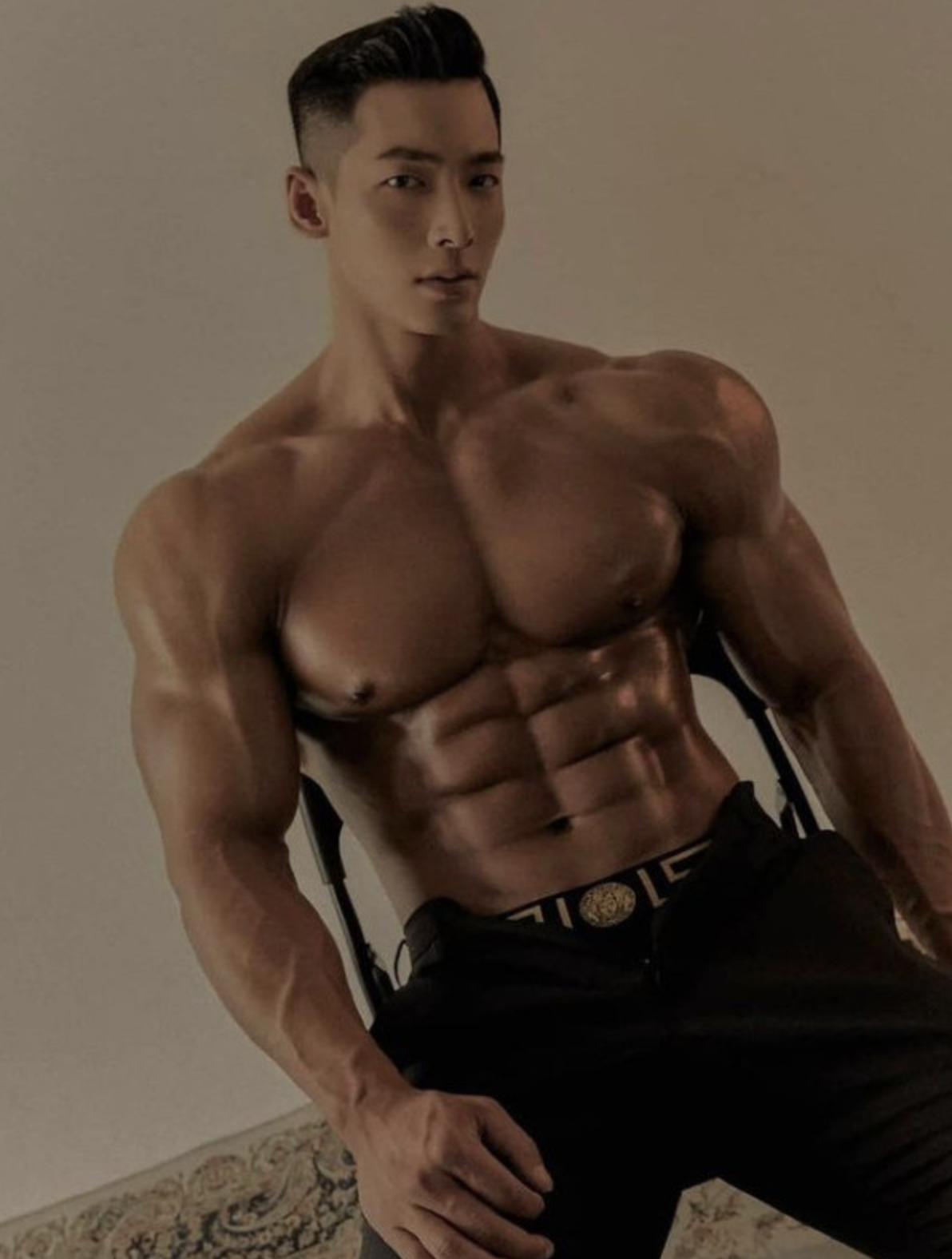 양호석 복근