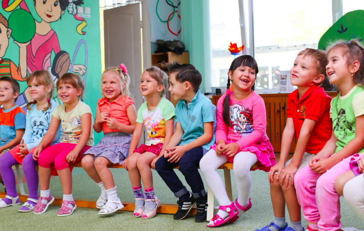 어린이집과 유치원, 아이에게 어떤 선택이 더 좋을까?