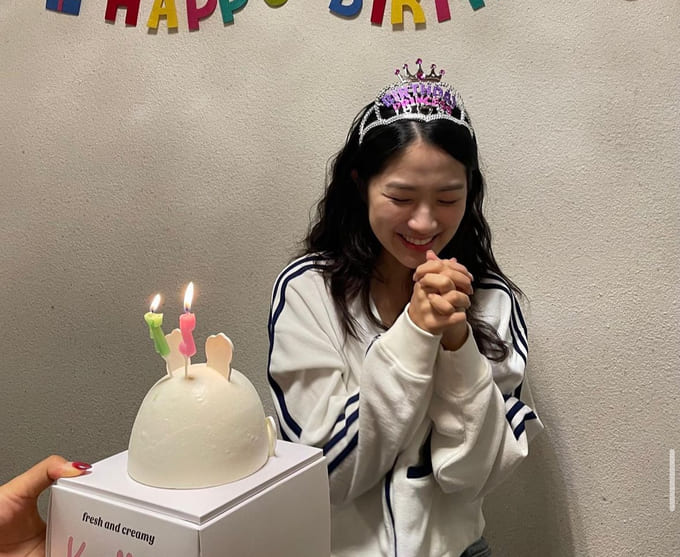 김혜윤 사복