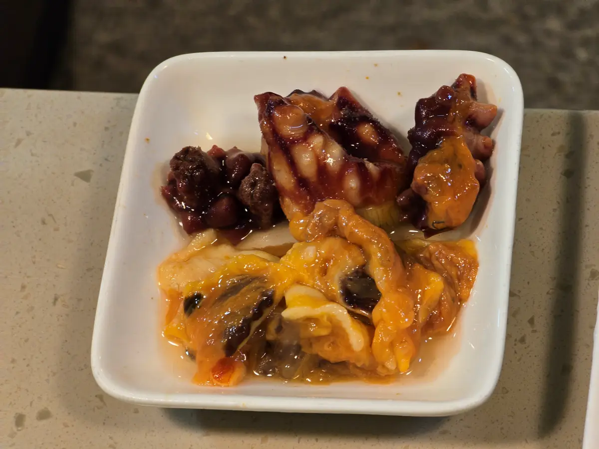 즐거운 술상 5번째 코스 음식: 멍게