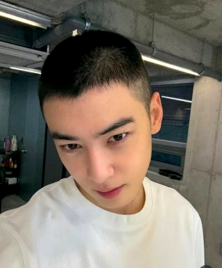 차은우 근황 포착 &amp;#124; 130억 세금 완납