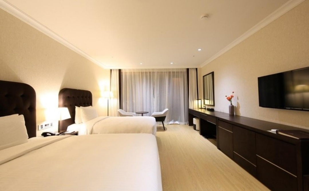 디럭스 트윈 침실